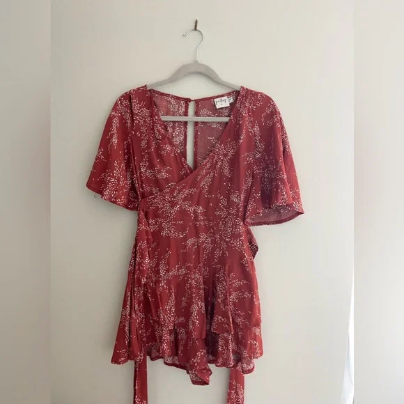 Princess polly red wrap romper mini dress! - Picture 2 of 2